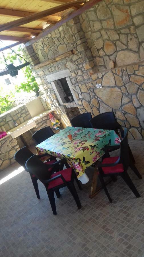 Holiday Home Nora**** Loznati Cres Eksteriør bilde