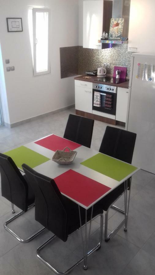 Holiday Home Nora**** Loznati Cres Eksteriør bilde